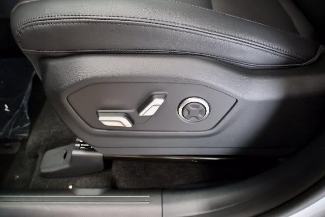 2027 Hyundai SANTA FE HYBRID Limited 6P AWD