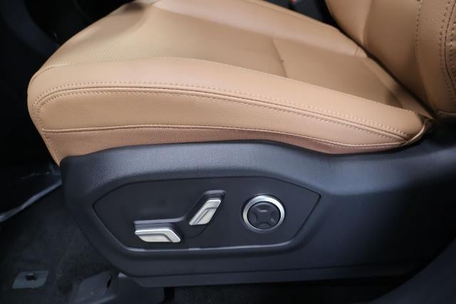 2027 Hyundai SANTA FE HYBRID Limited 6P AWD