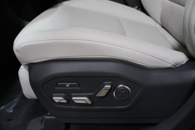 2026 Hyundai SANTA FE HYBRID Calligraphy AWD