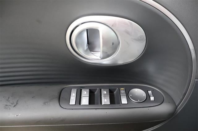 2026 Hyundai IONIQ 9 SE AWD