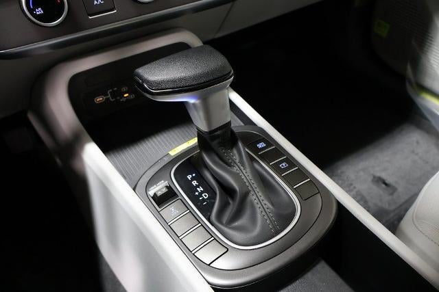 2026 Hyundai KONA SE AWD