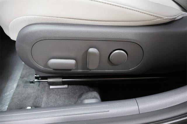 2026 Hyundai KONA SEL Premium FWD *Ltd Avail*