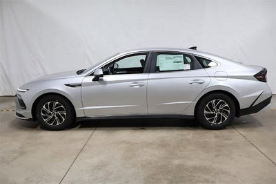 2026 Hyundai SONATA HYBRID Blue FWD
