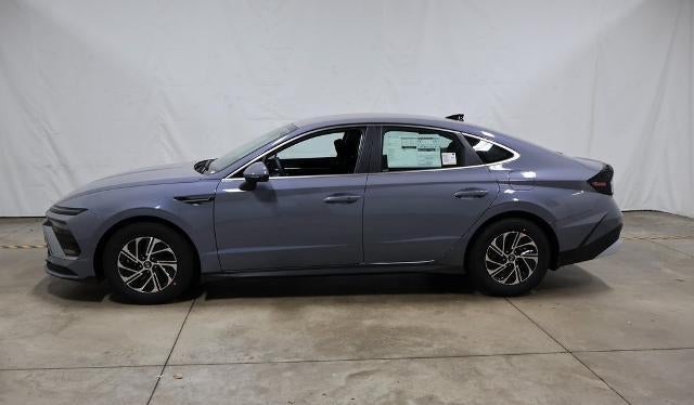 2026 Hyundai SONATA HYBRID Blue FWD