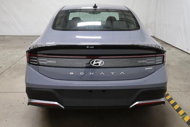 2026 Hyundai SONATA HYBRID Blue FWD