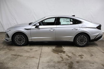 2025 Hyundai SONATA HYBRID SEL FWD