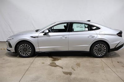 2025 Hyundai SONATA HYBRID SEL FWD