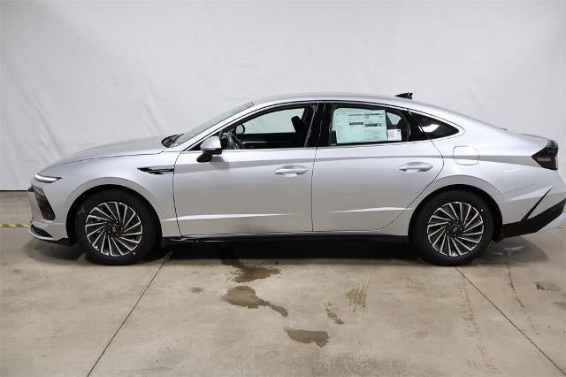 2025 Hyundai SONATA HYBRID SEL FWD
