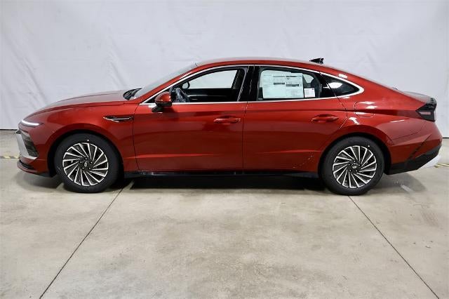 2025 Hyundai SONATA HYBRID SEL FWD