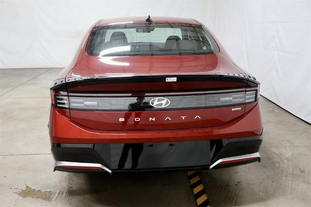 2025 Hyundai SONATA HYBRID SEL FWD