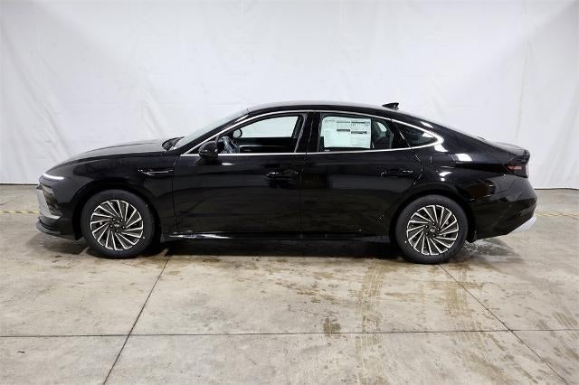 2025 Hyundai SONATA HYBRID SEL FWD