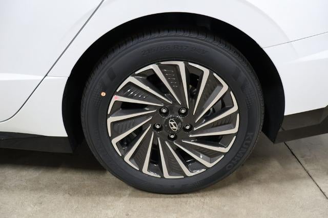 2026 Hyundai SONATA HYBRID SEL FWD