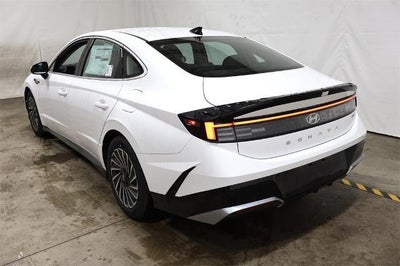2025 Hyundai SONATA HYBRID SEL FWD