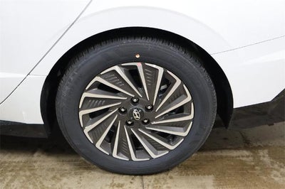 2025 Hyundai SONATA HYBRID SEL FWD