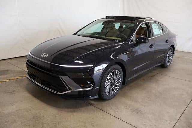 2026 Hyundai SONATA HYBRID Limited FWD