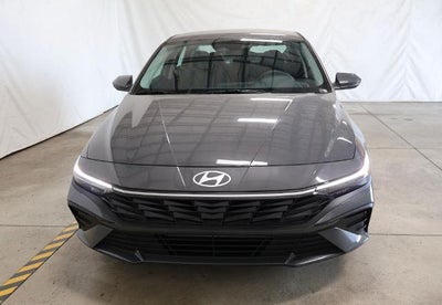 2026 Hyundai ELANTRA SE Sedan