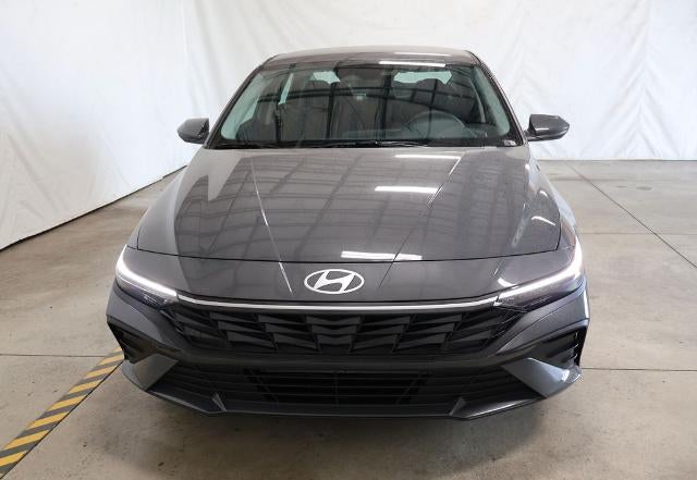 2026 Hyundai ELANTRA SE Sedan