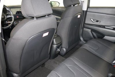 2026 Hyundai ELANTRA SE Sedan