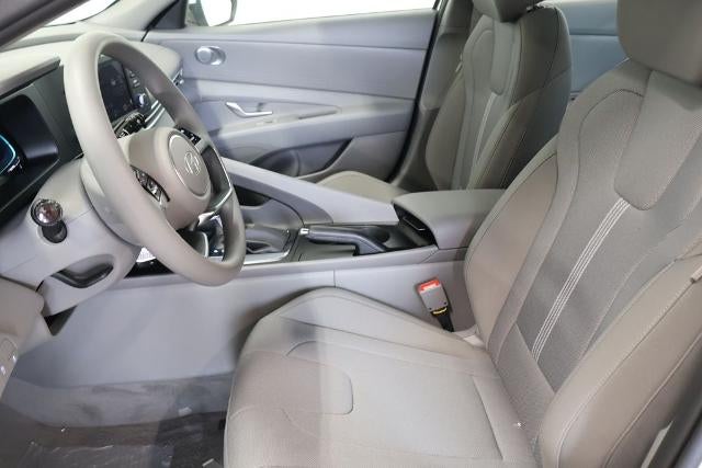 2026 Hyundai ELANTRA SE Sedan