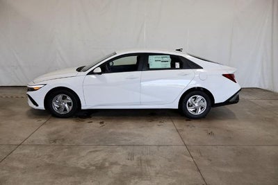 2026 Hyundai ELANTRA SE Sedan