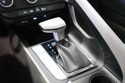 2026 Hyundai ELANTRA SE Sedan