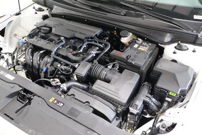 2026 Hyundai ELANTRA SE Sedan