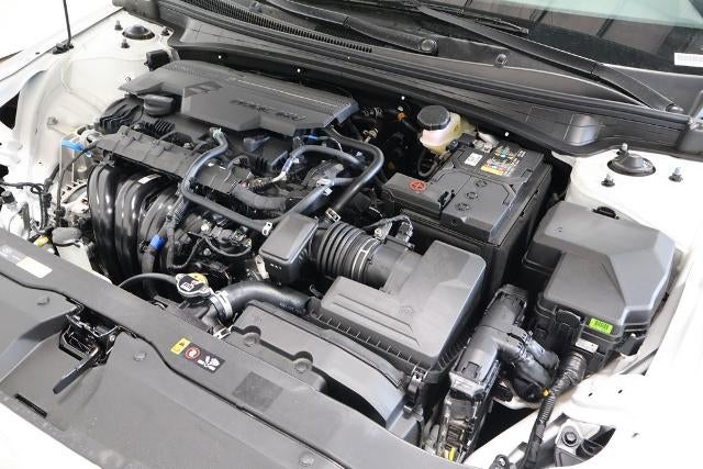 2026 Hyundai ELANTRA SE Sedan