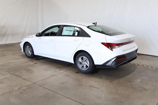 2026 Hyundai ELANTRA SE Sedan
