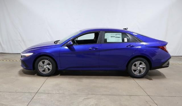 2026 Hyundai ELANTRA SE IVT