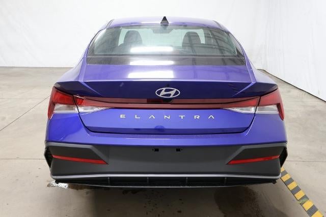 2026 Hyundai ELANTRA SE IVT