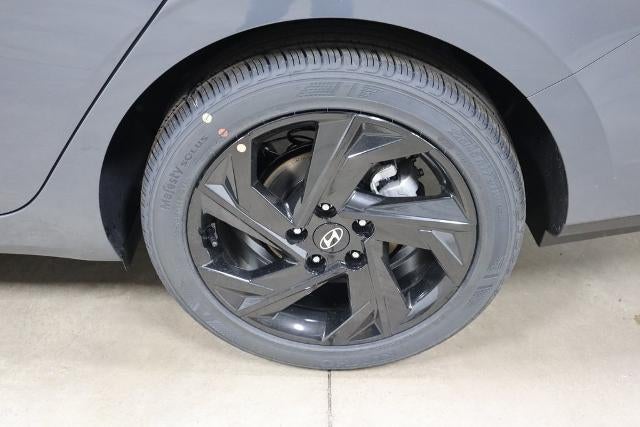 2026 Hyundai ELANTRA SEL Sport IVT