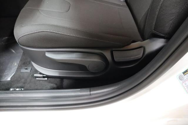 2026 Hyundai ELANTRA SEL Sport IVT