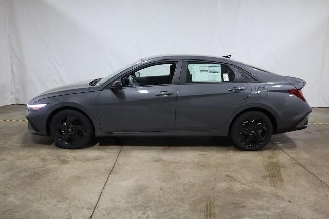 2026 Hyundai ELANTRA SEL Sport IVT