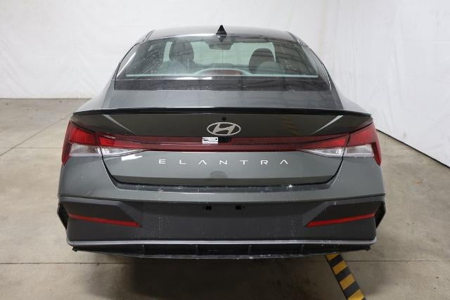 2026 Hyundai ELANTRA SEL Sport IVT