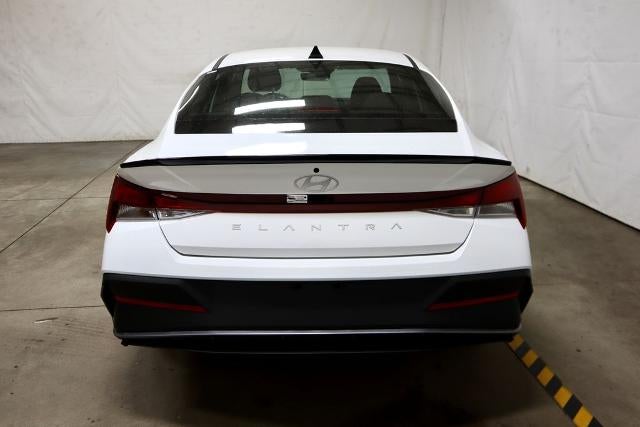 2026 Hyundai ELANTRA SEL Sport IVT