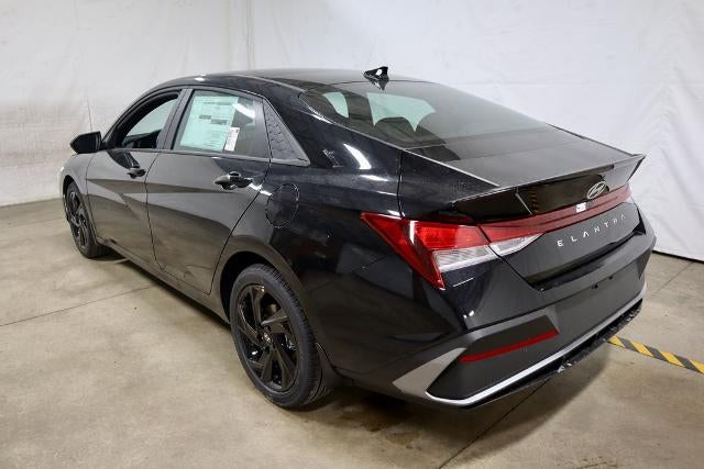 2026 Hyundai ELANTRA SEL Sport IVT