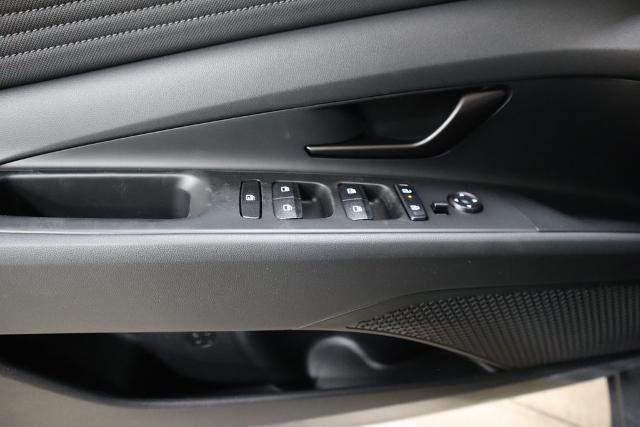 2026 Hyundai ELANTRA SEL Sport IVT