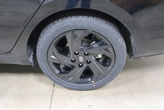 2026 Hyundai ELANTRA SEL Sport IVT