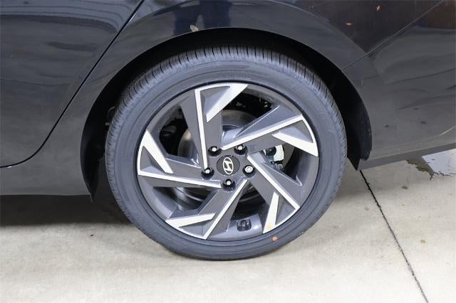 2025 Hyundai ELANTRA HYBRID Limited DCT