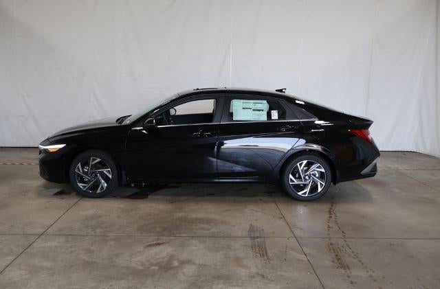 2026 Hyundai ELANTRA Limited Sedan