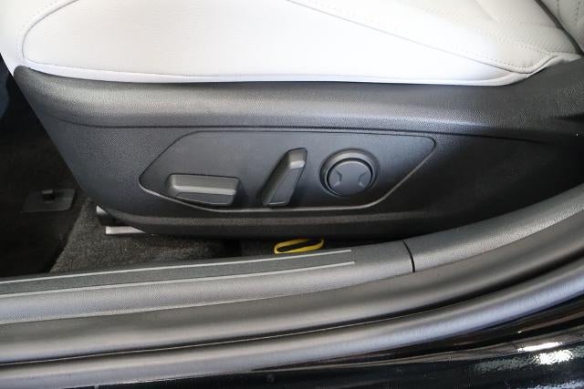 2026 Hyundai ELANTRA Limited Sedan