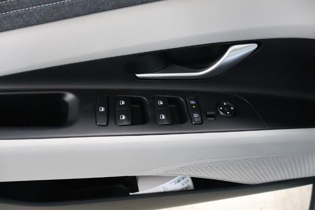 2026 Hyundai ELANTRA Limited Sedan