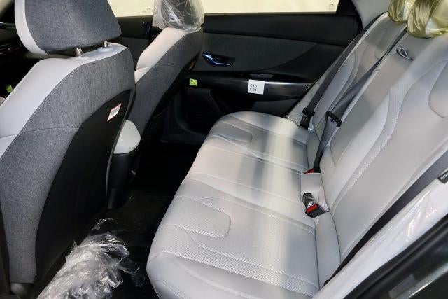 2026 Hyundai ELANTRA Limited IVT