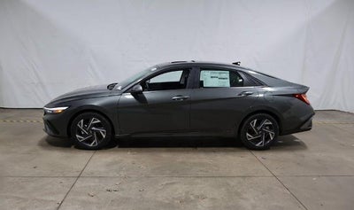 2026 Hyundai ELANTRA Limited IVT