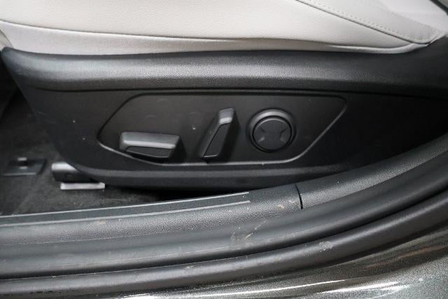 2026 Hyundai ELANTRA Limited IVT