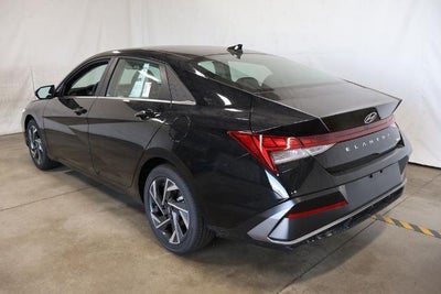 2026 Hyundai ELANTRA Limited Sedan