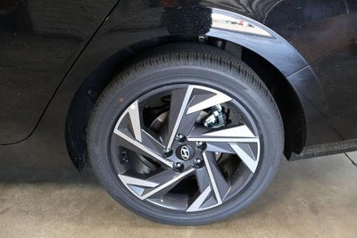 2026 Hyundai ELANTRA Limited Sedan