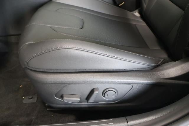 2026 Hyundai ELANTRA Limited Sedan