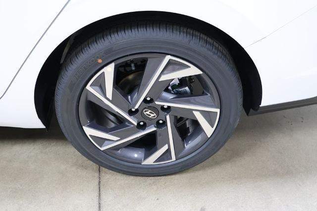 2026 Hyundai ELANTRA Limited Sedan
