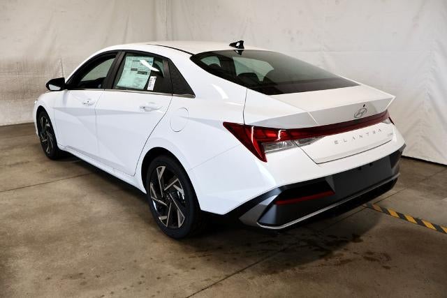 2026 Hyundai ELANTRA Limited Sedan